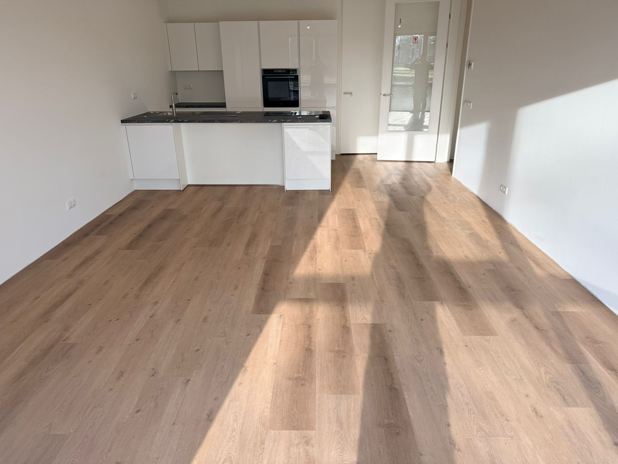 Moderne keuken met eiken planken
